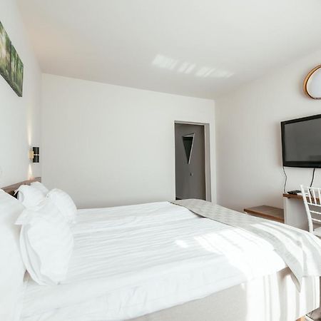 Riviera By Queens Hotel And Resort Gura Văii Екстериор снимка