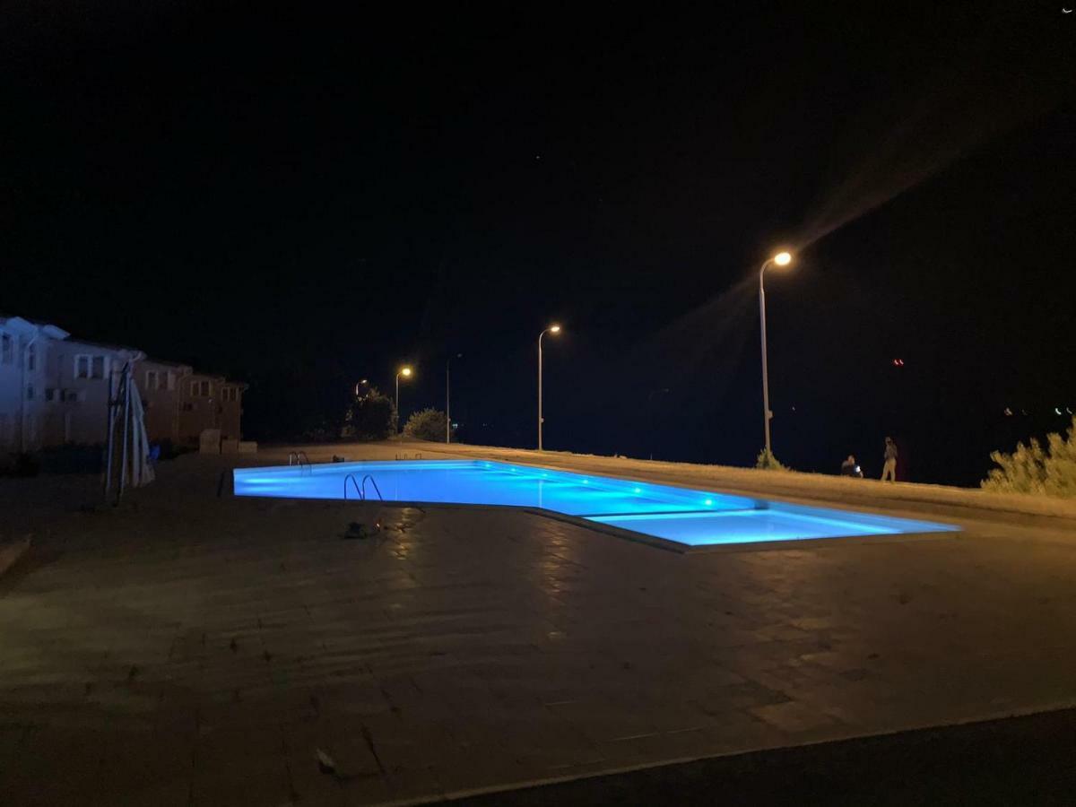 Riviera By Queens Hotel And Resort Gura Văii Екстериор снимка